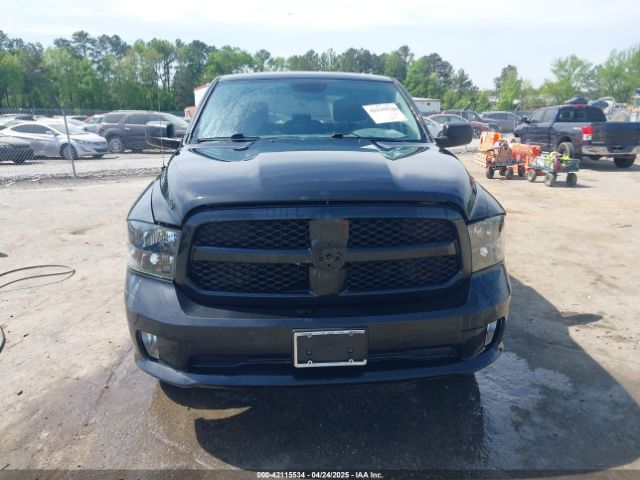 1C6RR7KT7KS519977 RAM 1500 Classic Express  4x4 5'7 Box