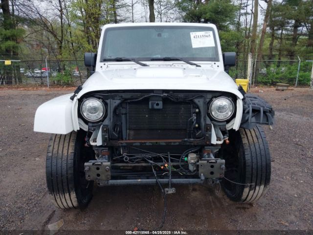 1C4BJWEG2HL676989 Jeep Wrangler Unlimited Smoky Mountain 4x4