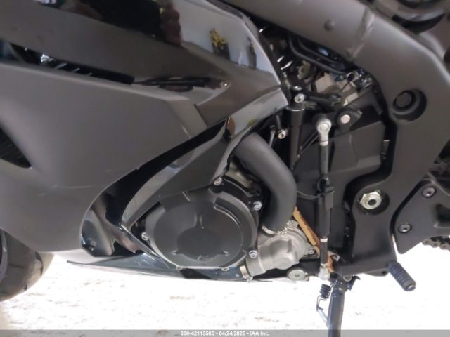 2020 SUZUKI GSX-R1000 JS1DM11B9L7100406 Photo 8