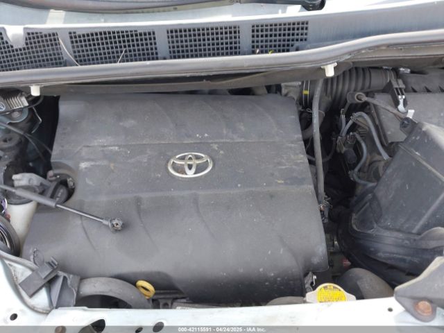 5TDKK3DC4GS701298 Toyota Sienna Le 8 Passenger