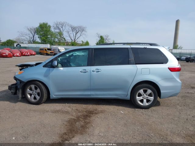 5TDKK3DC4GS701298 Toyota Sienna Le 8 Passenger