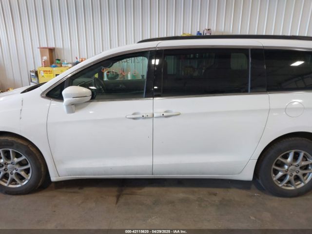 2C4RC1FG2NR162279 Chrysler Pacifica Touring