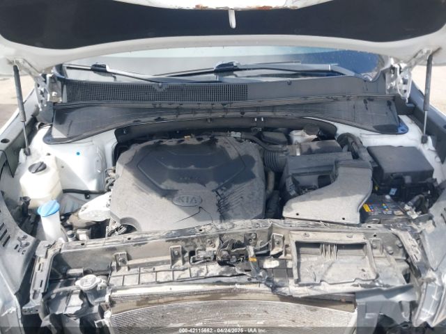 5XYPGDA55LG696963 KIA Sorento 3.3l S