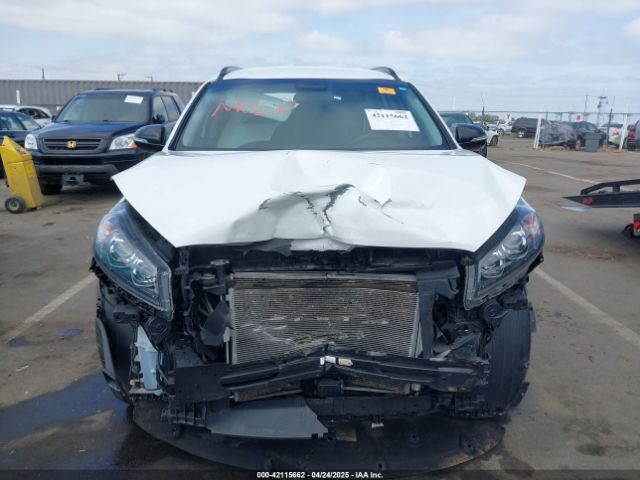 5XYPGDA55LG696963 KIA Sorento 3.3l S