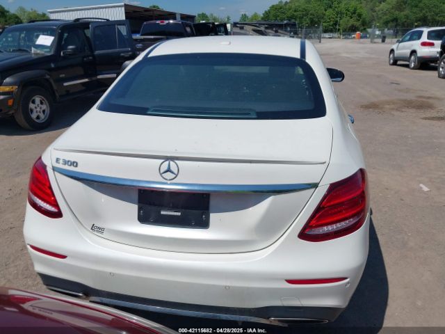 WDDZF4JB1HA037227 Mercedes-Benz E 300
