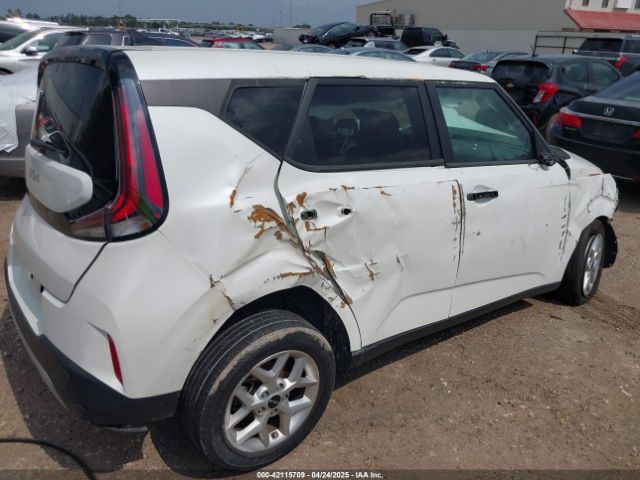 KNDJ23AU2P7851980 KIA SOUL LX