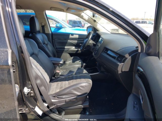 JA4AZ3A36KZ019410 Mitsubishi Outlander Se