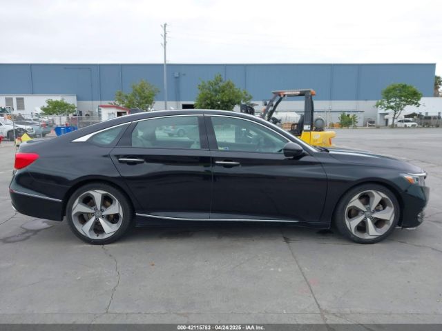 1HGCV1F90JA032874 Honda Accord Touring