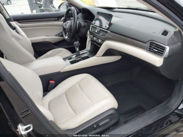 1HGCV1F90JA032874 Honda Accord Touring