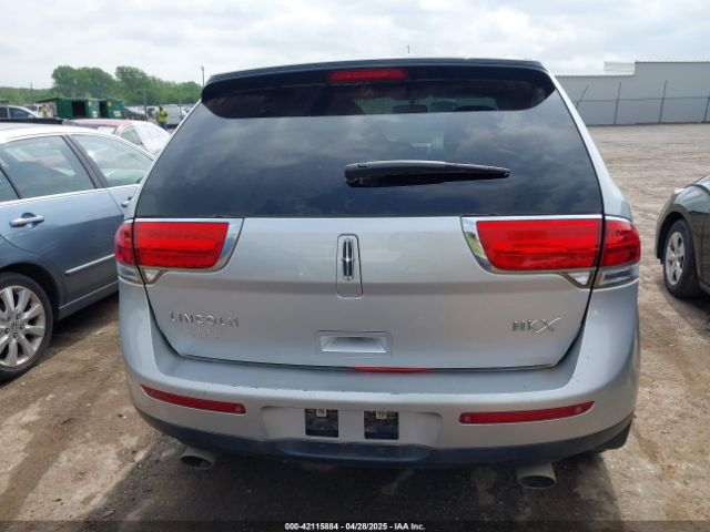 2LMDJ6JK7EBL07477 Lincoln MKX