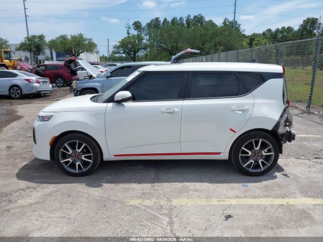 KNDJ63AU2N7166959 KIA Soul Gt-line