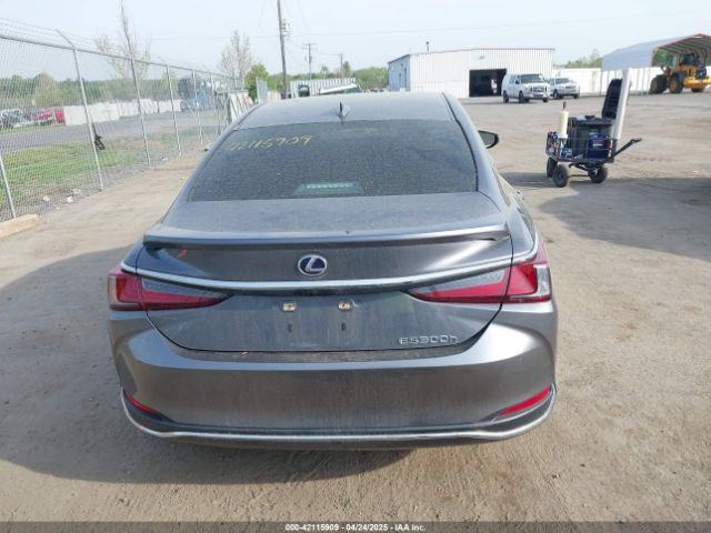 58AEA1C13MU005774 Lexus Es 300h Luxury