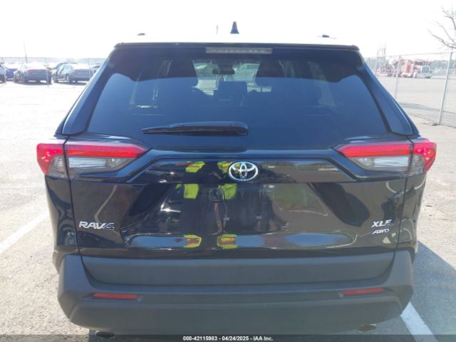 2T3P1RFV5LW117270 Toyota Rav4 Xle