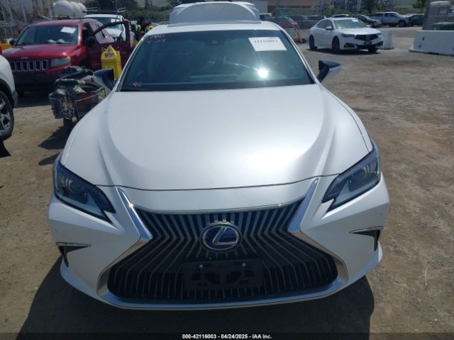 58AD21B18LU004855 Lexus a25a-fxs, 3nm