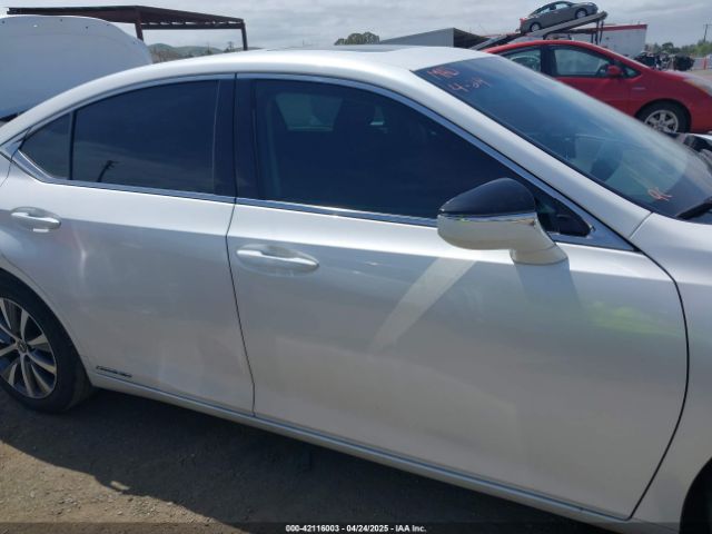58AD21B18LU004855 Lexus a25a-fxs, 3nm