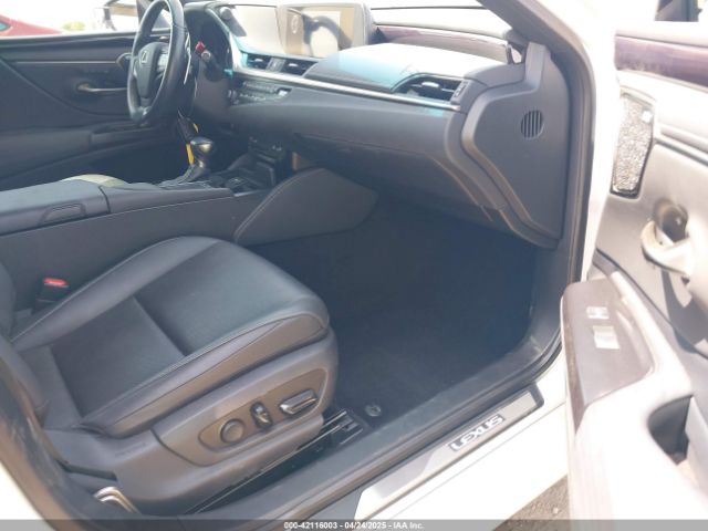 58AD21B18LU004855 Lexus a25a-fxs, 3nm