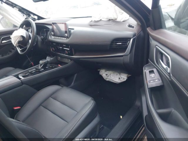 2021 NISSAN ROGUE 5N1AT3CB1MC755068 Photo 4