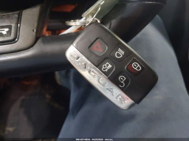 SAJWA6DA3FMK21267 Jaguar F-TYPE R