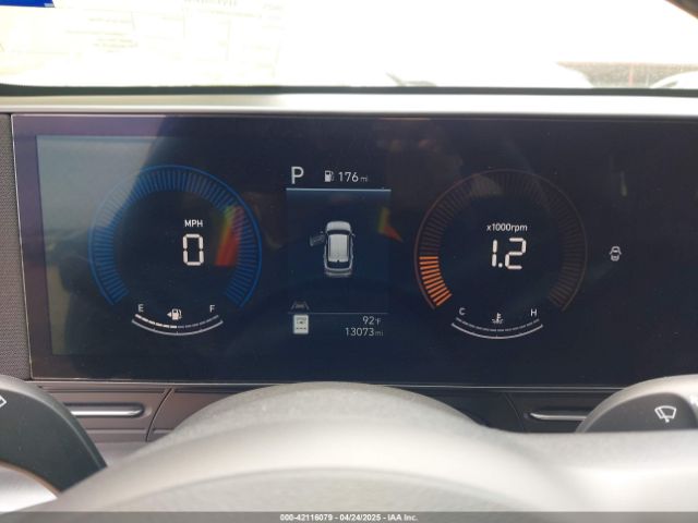 KM8HB3AB8SU224753 Hyundai Kona Sel