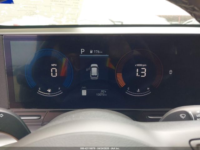 KM8HB3AB8SU224753 Hyundai Kona Sel