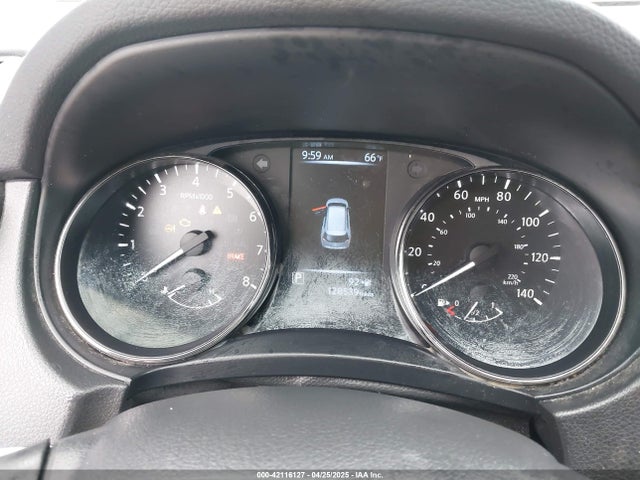 JN8AT2MT1HW130474 Nissan ROGUE SV