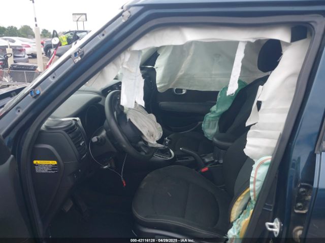KNDJP3A58J7580568 KIA SOUL +