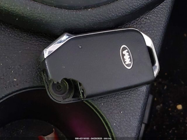 3KPF24ADXKE103885 KIA Forte Lxs
