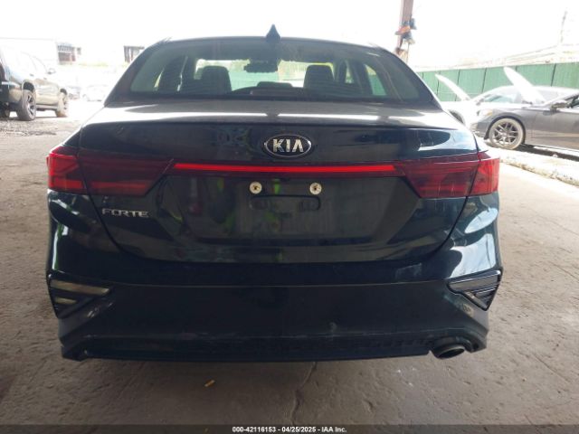 3KPF24ADXKE103885 KIA Forte Lxs