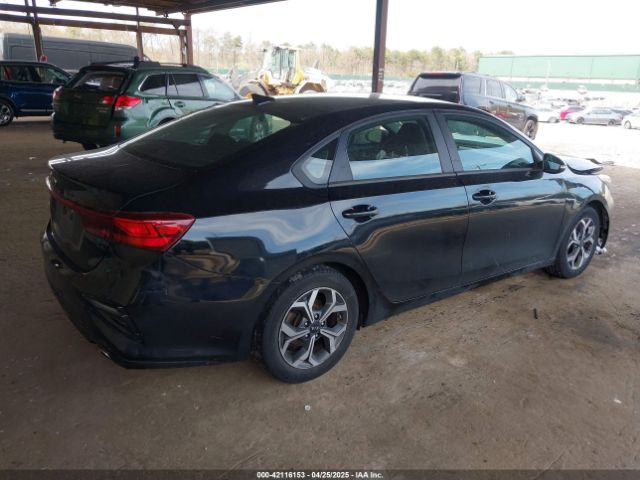 3KPF24ADXKE103885 KIA Forte Lxs