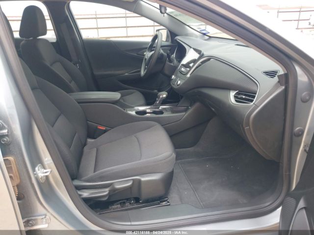 1G1ZD5ST5SF141851 Chevrolet Malibu Fwd 1lt