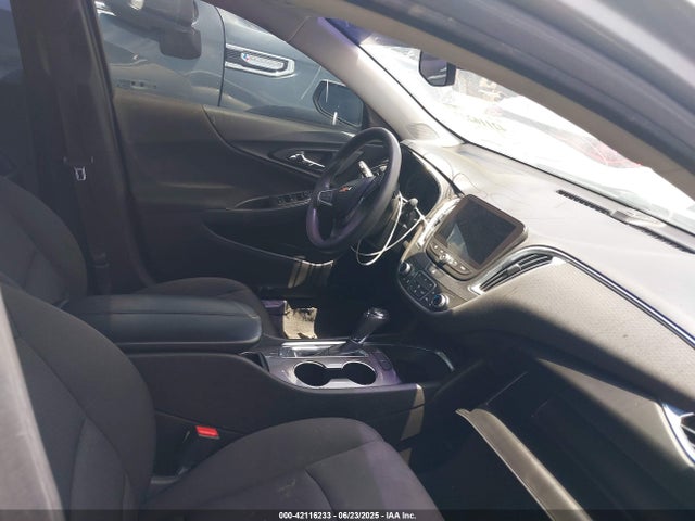 1G1ZD5STXKF166664 Chevrolet MALIBU LT