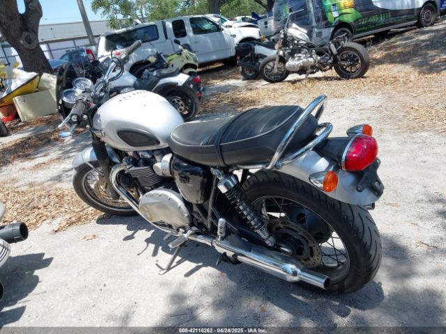 2019 TRIUMPH MOTORCYCLE BONNEVILLE SMTD40HL1KT907332 Photo 2