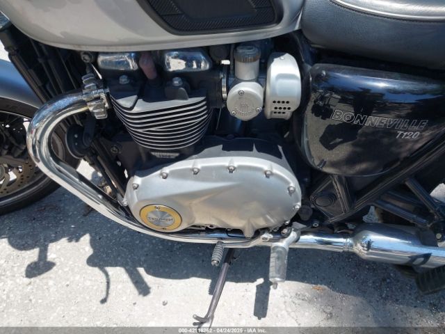 2019 TRIUMPH MOTORCYCLE BONNEVILLE SMTD40HL1KT907332 Photo 8