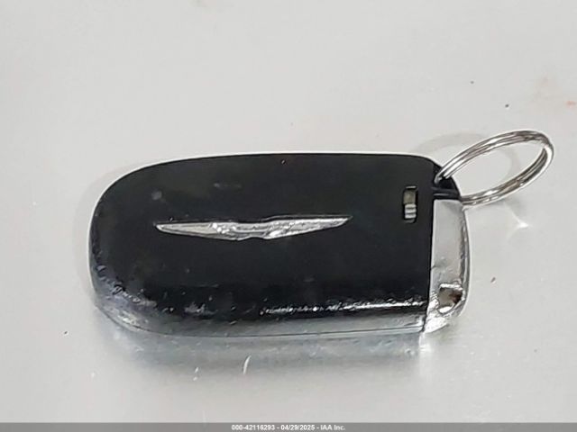 1C3CCCAB0FN690385 Chrysler 200 Limited