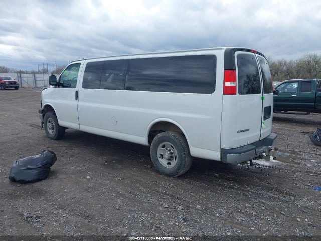 1GAZGPFG0J1329933 Chevrolet Express G3500 Lt