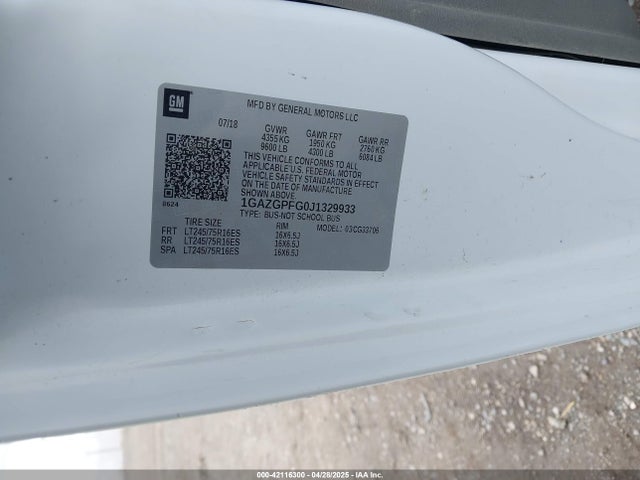 1GAZGPFG0J1329933 Chevrolet Express G3500 Lt