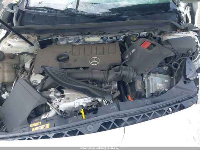 W1K3G4EB5MJ310273 Mercedes-Benz A 220