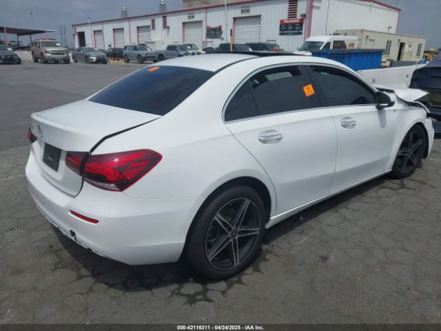 W1K3G4EB5MJ310273 Mercedes-Benz A 220