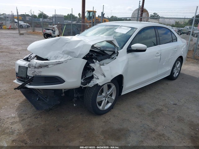 3VWLL7AJ6EM293389 Volkswagen 2014