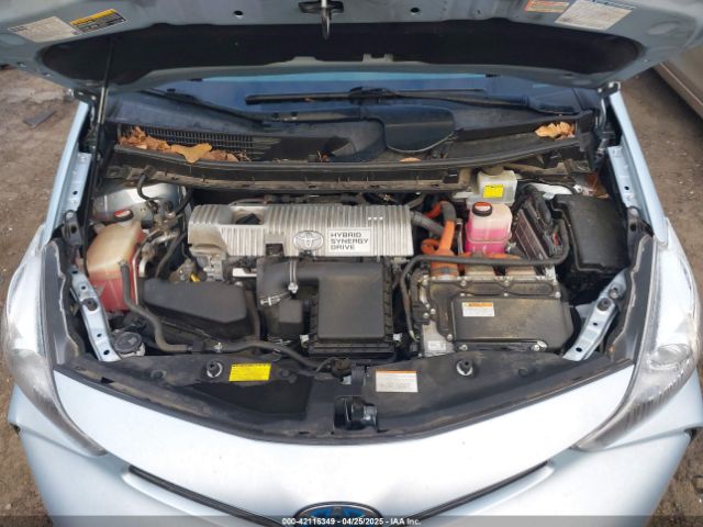 JTDZN3EU7FJ023672 Toyota Prius V Five