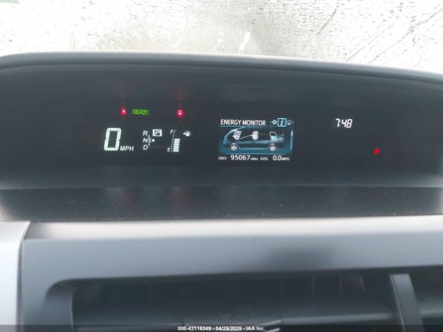 JTDZN3EU7FJ023672 Toyota Prius V Five