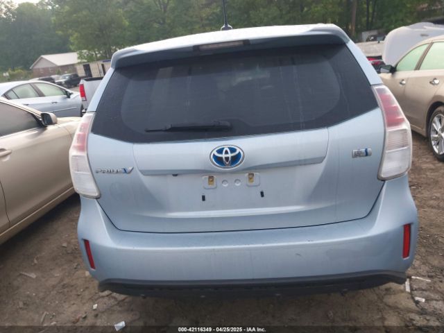 JTDZN3EU7FJ023672 Toyota Prius V Five