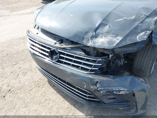 1VWDT7A31HC043618 Volkswagen 1.8 tsi