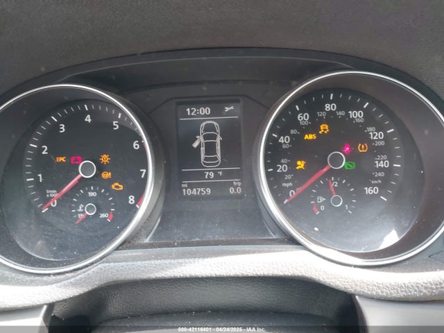 1VWDT7A31HC043618 Volkswagen 1.8 tsi