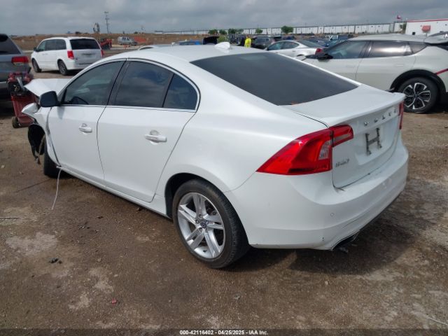 2015 VOLVO S60 YV140MFK2F2350528 Photo 2