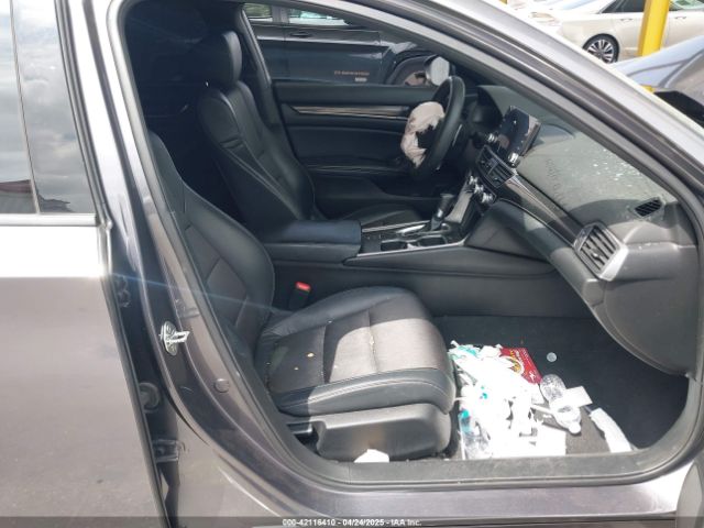1HGCV1F32JA212028 Honda Accord Sport