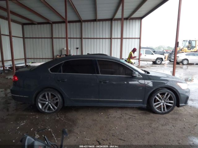 1VWDT7A31HC080524 Volkswagen Passat 1.8t R-line