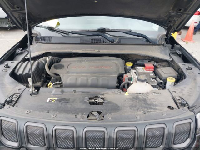 3C4NJDDB8NT107992 Jeep Compass Trailhawk 4x4