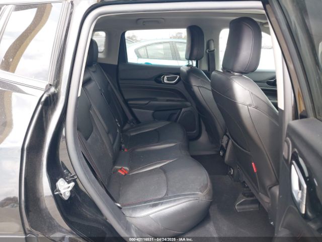 3C4NJDDB8NT107992 Jeep Compass Trailhawk 4x4
