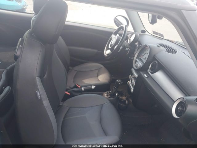 2009 MINI COOPER WMWMF33559TW74873 Photo 4